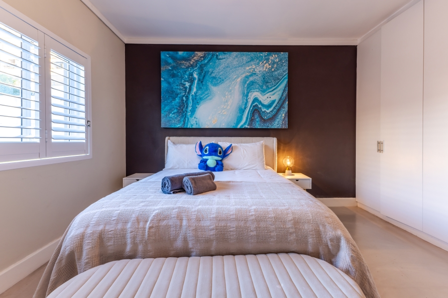 To Let 3 Bedroom Property for Rent in Sea Point Western Cape